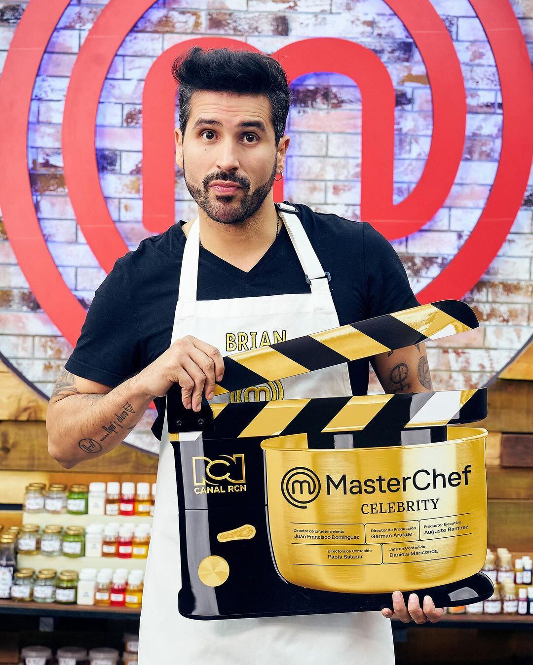 Brian Moreno en su foto oficial como participante de 'MasterChef Celebrity Colombia'