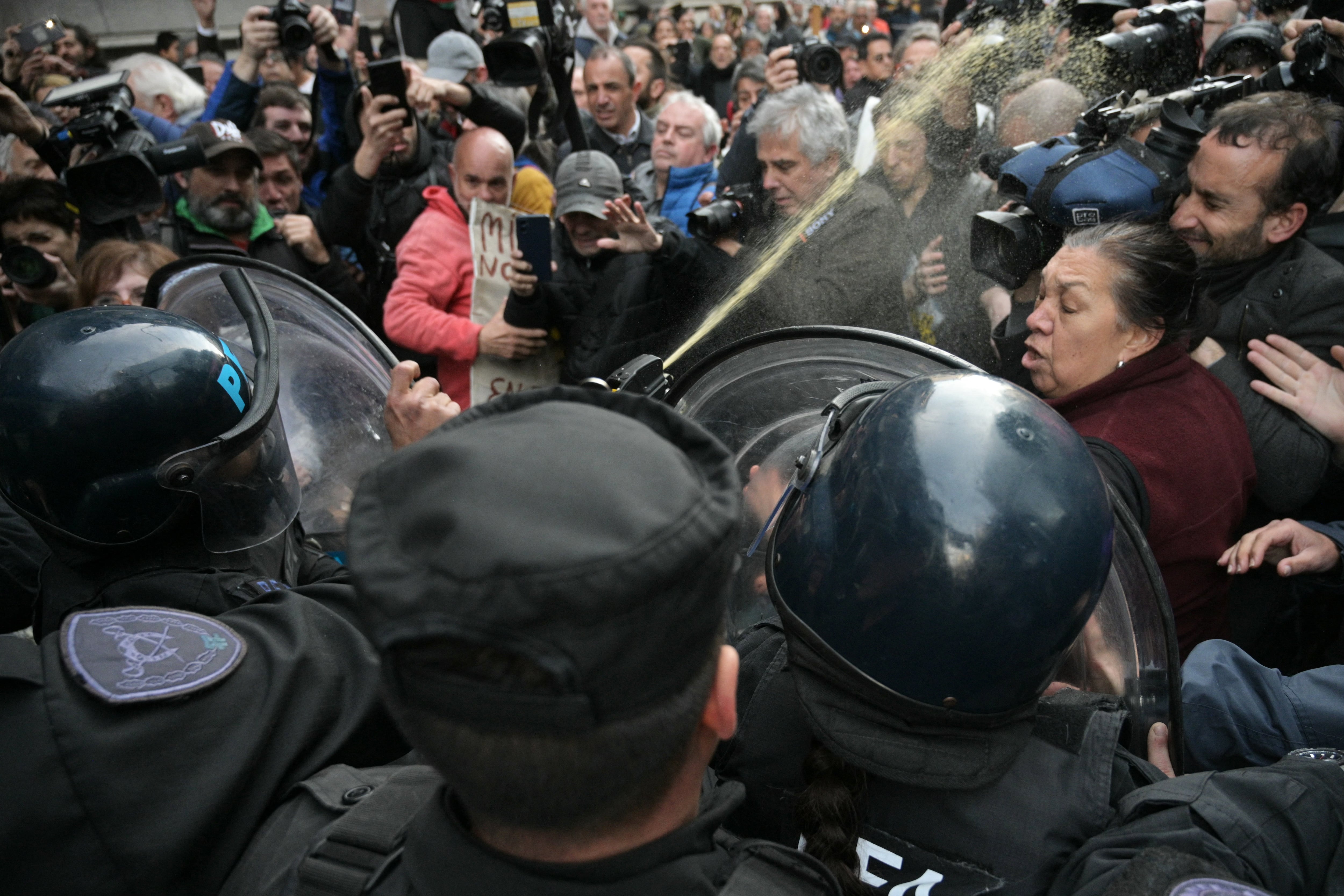 Represión policial a jubilados