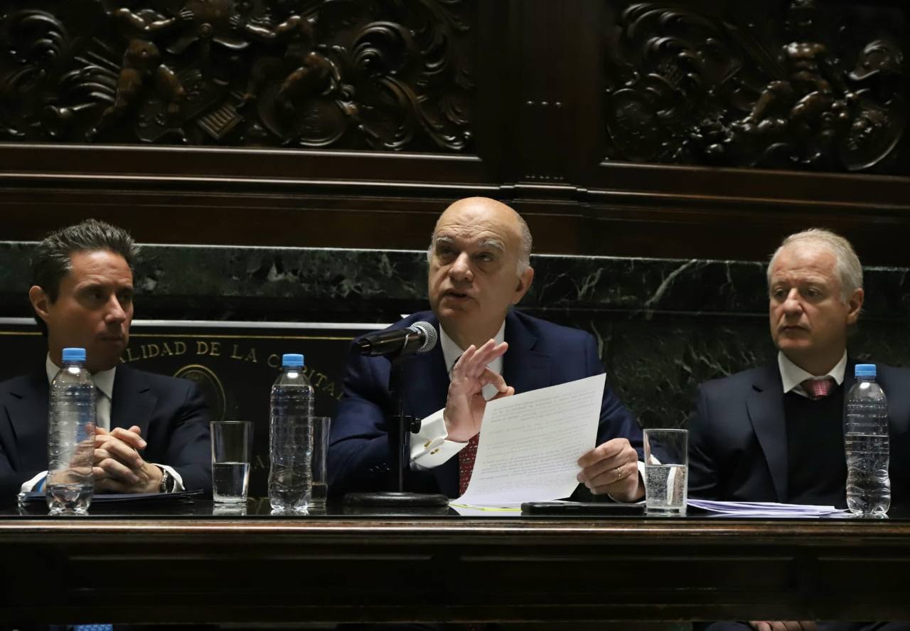 Néstor Grindetti presentóen la Legislatura porteña el primer informe de la gestión de Jorge Macri