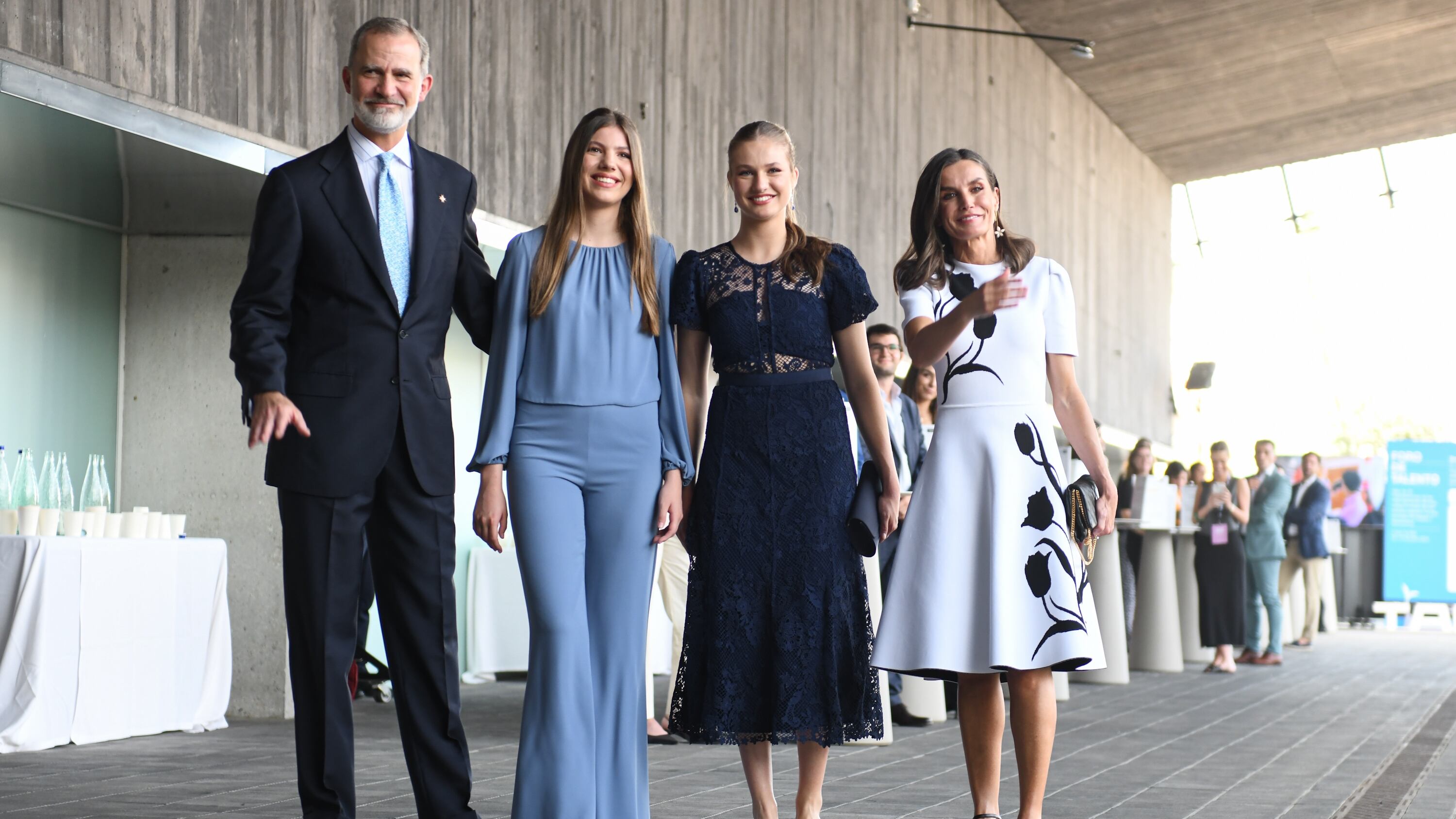 El Rey Felipe VI; la Infanta Sofía; la Princesa Leonor y la Reina Letizia a su llegada al Palacio de Congresos Costa Brava, a 10 de julio de 2024, en Lloret de Mar, Girona, Catalunya (España). (Glòria Sánchez / Europa Press)