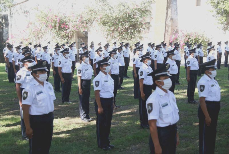 Las y los guardias del Servicio de Protección Federal realizan protección, custodia, vigilancia y seguridad de personas, bienes e instalaciones a las dependencias y entidades de la Administración Pública Federal