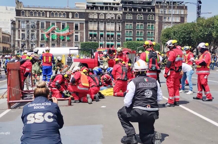 Así fue el protocolo de seguridad del Simulacro Nacional 2024; 5 helicópteros del agrupamiento Cóndores sobrevolaron la CDMX 