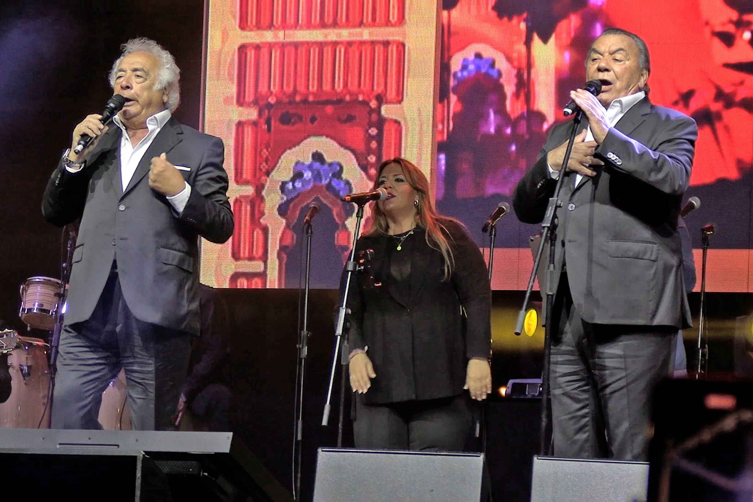 Antonio Romero Monge y Rafael Ruiz  actuando en Sevilla. Fotografía de archivo
(Europa Press)