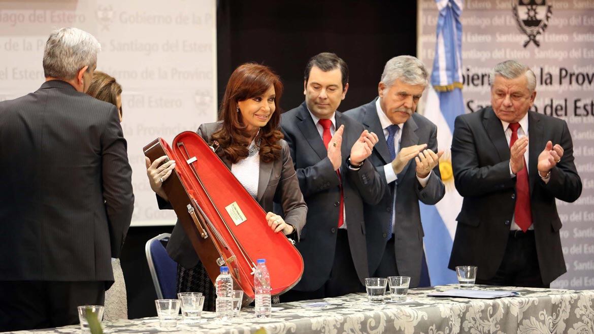 Gerardo Zamora junto a Cristina Kirchner