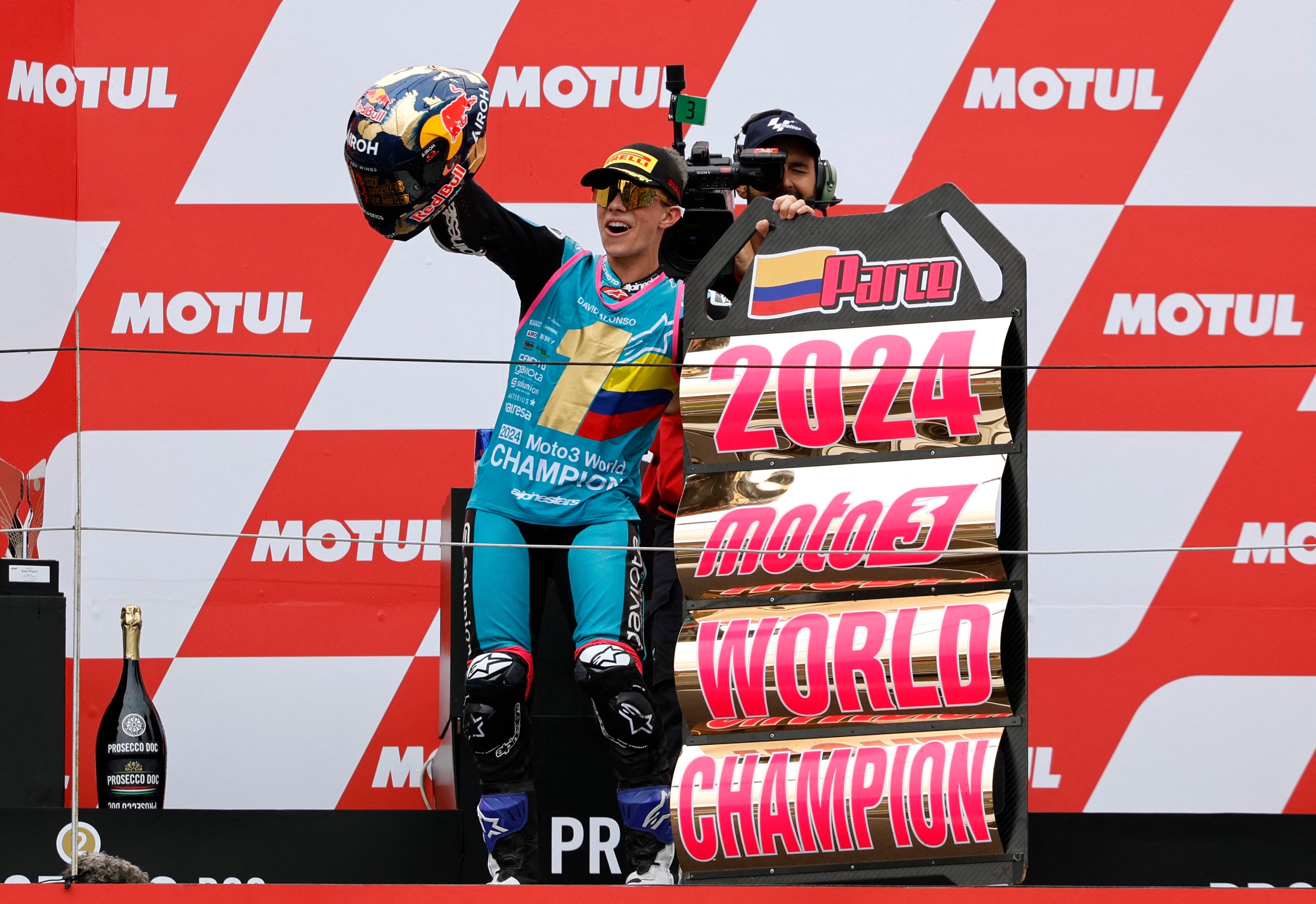 David Alonso es el nuevo campeón del mundo de la categoría de Moto3 - crédito Kim Kyung-Hoon/REUTERS