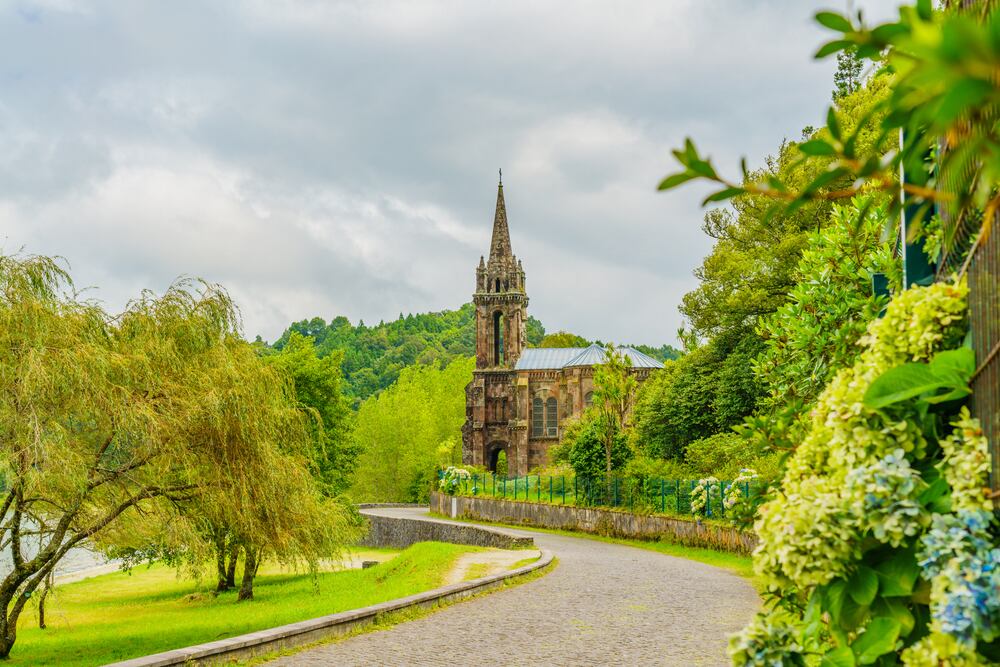 Ermita de Nossa Senhora das Vitórias, en las Azores (Shutterstock).