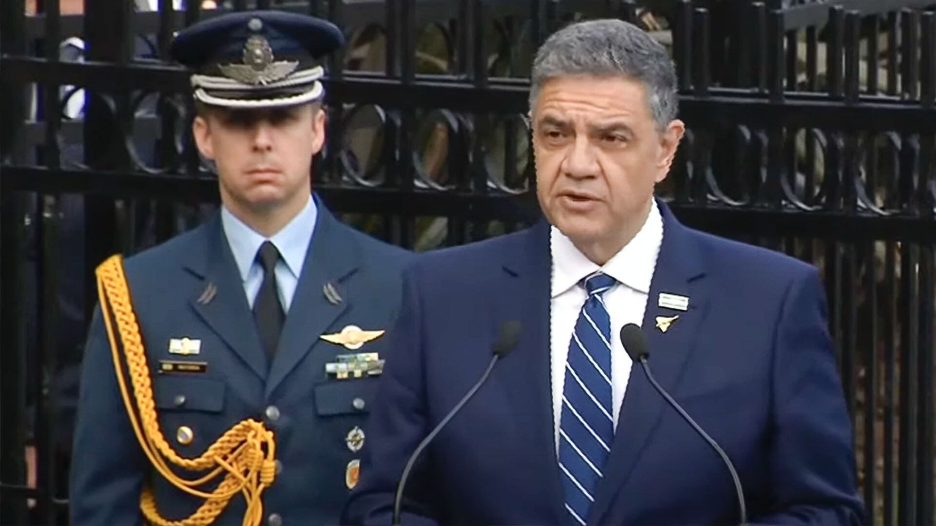 Acto 2 de abril Malvinas Cenotafio de los Caídos capturas jorge macri