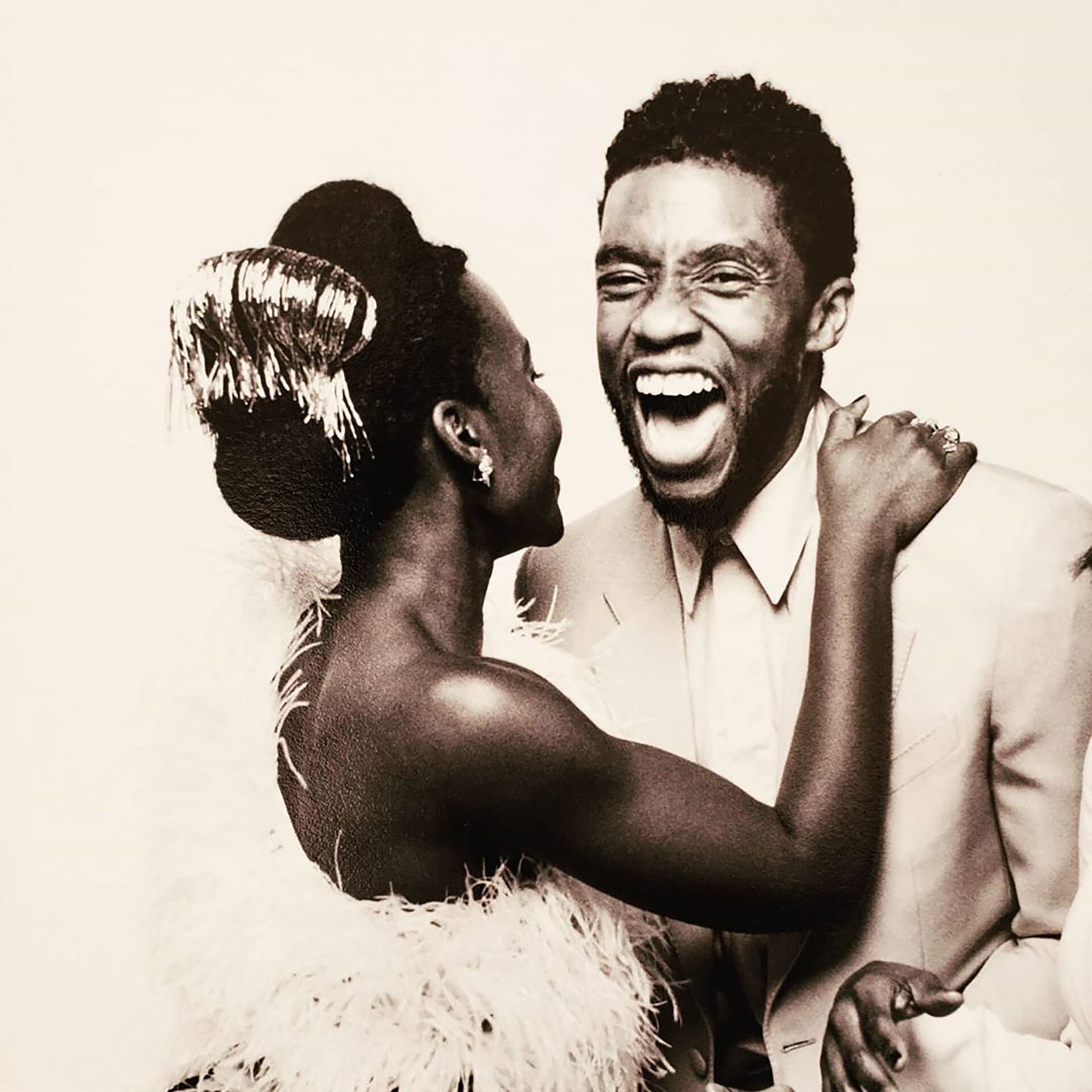 Lupita Nyong’o con Chadwick Boseman