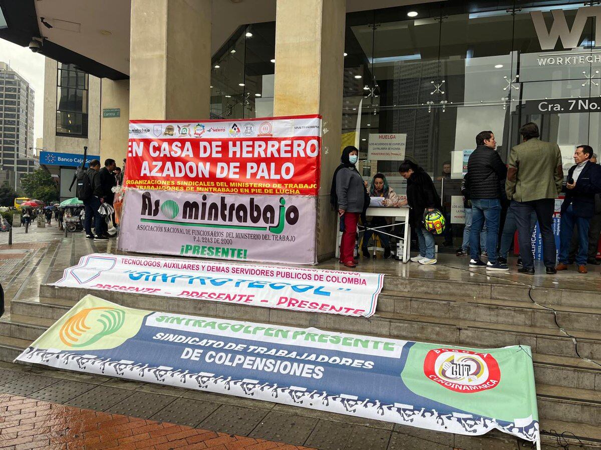 Los sindicatos comunicaron el inicio de las protestas debido al incumplimiento de la ministra del Trabajo con los acuerdos colectivos - crédito @Enrique_GomezM/X