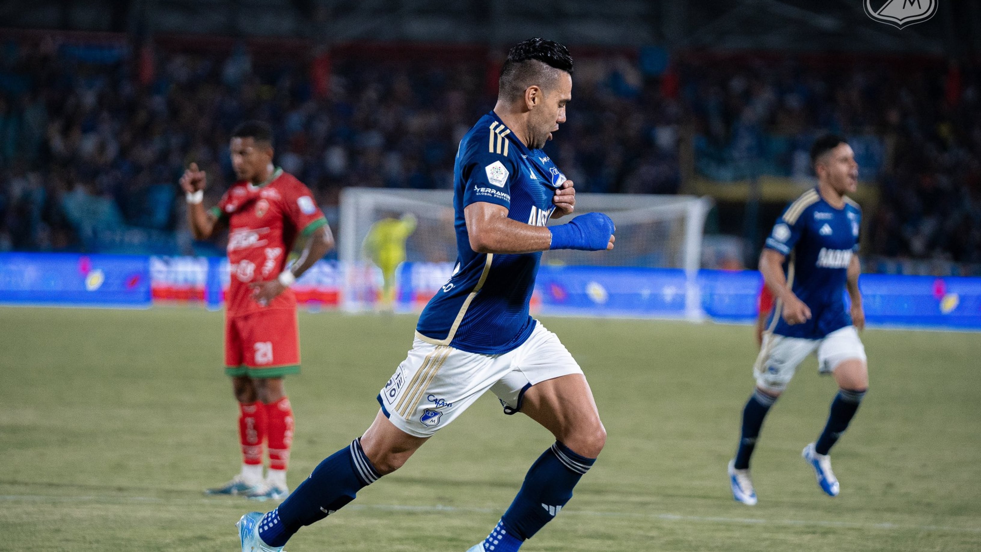 Radamel Falcao marcó su primer gol con Millonarios y puso fin a la mala racha de más de 500 minutos sin marcar gol - crédito Millonarios