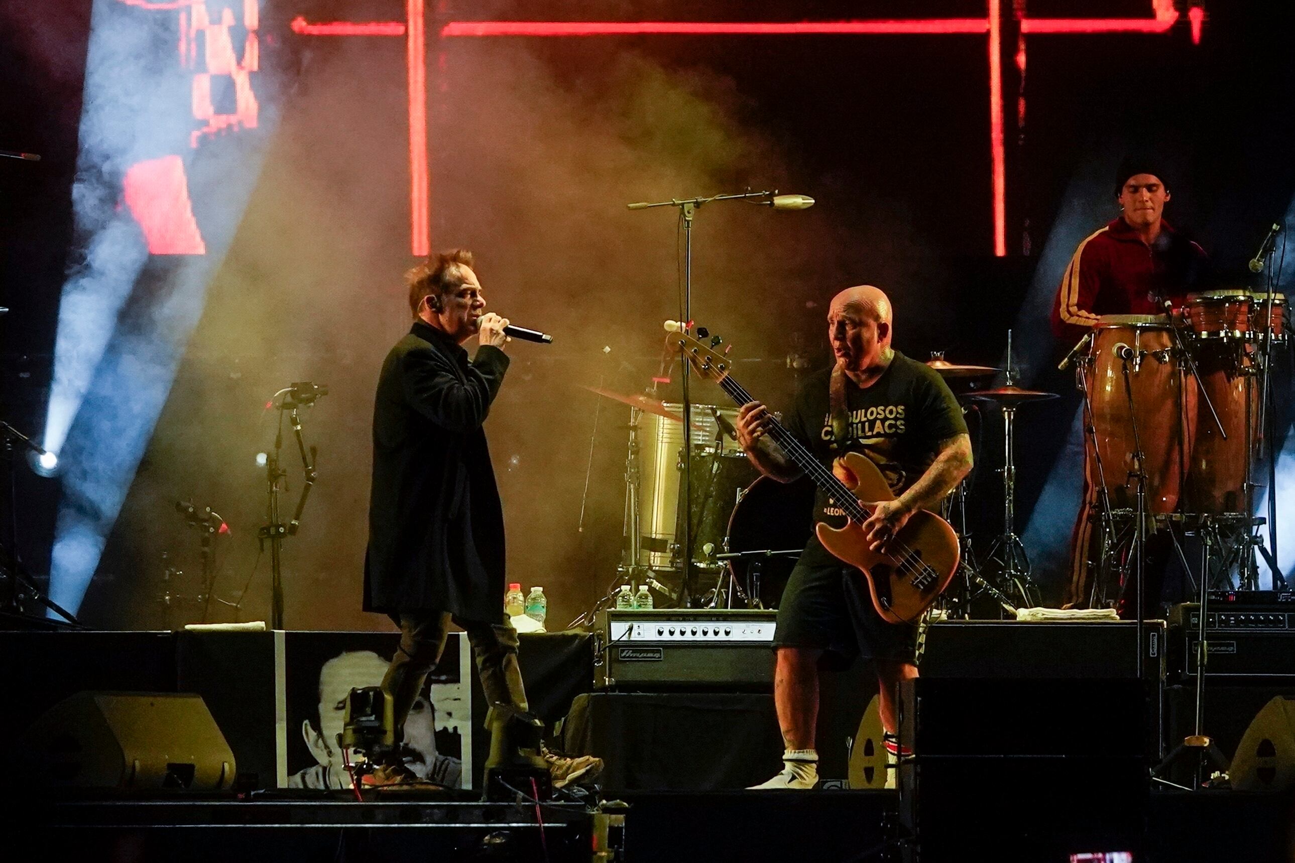 Vicentico y Flavio en el multitudinario show gratuito que Los Fabulosos Cadillacs dieron en la Ciudad de México en junio de 2023 (Foto AP/Aurea Del Rosario)