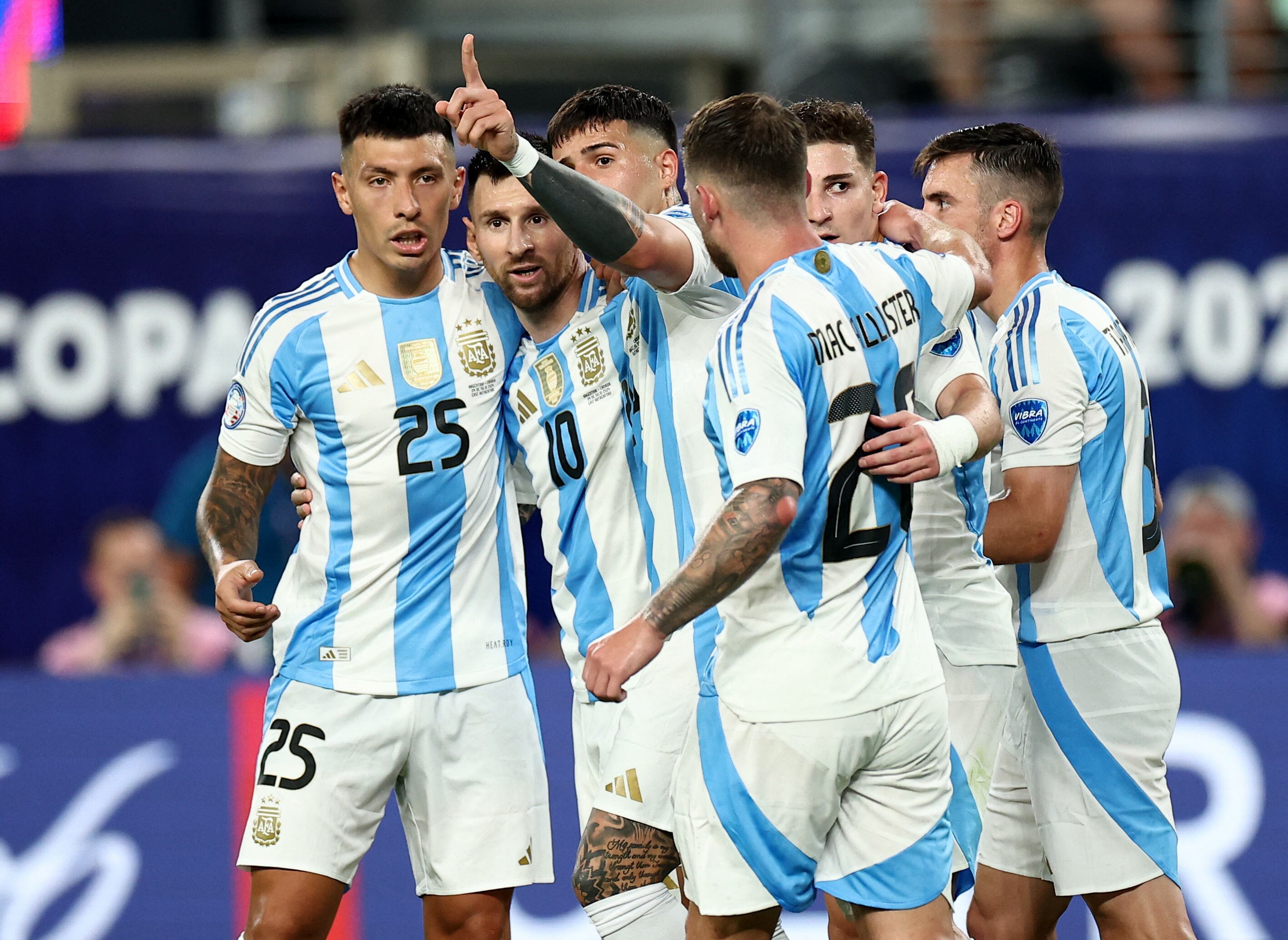 Lionel Messi marcó su primer gol en la Copa América y amplió las diferencias para Argentina