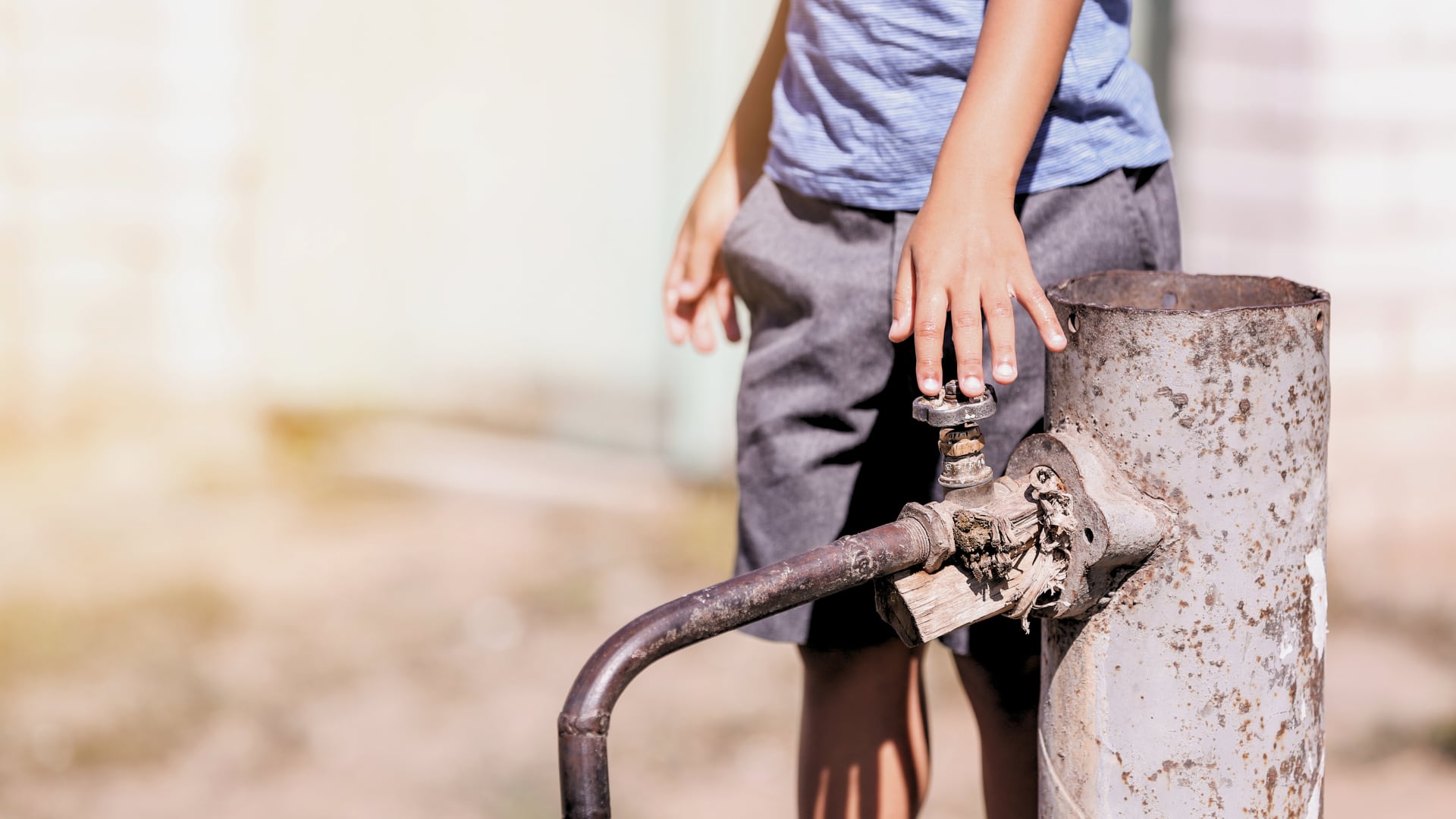 Imagen de referencia. Varios menores mueren en La Guajira por desnutrición, debido a la escasez de agua en la zona. Freepik.