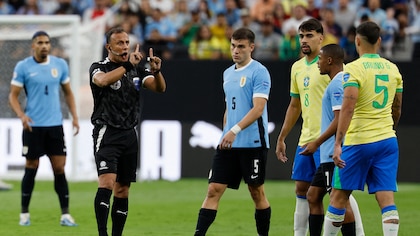 Uruguay empata contra Brasil en el clásico que define el último boleto a las semifinales de la Copa América