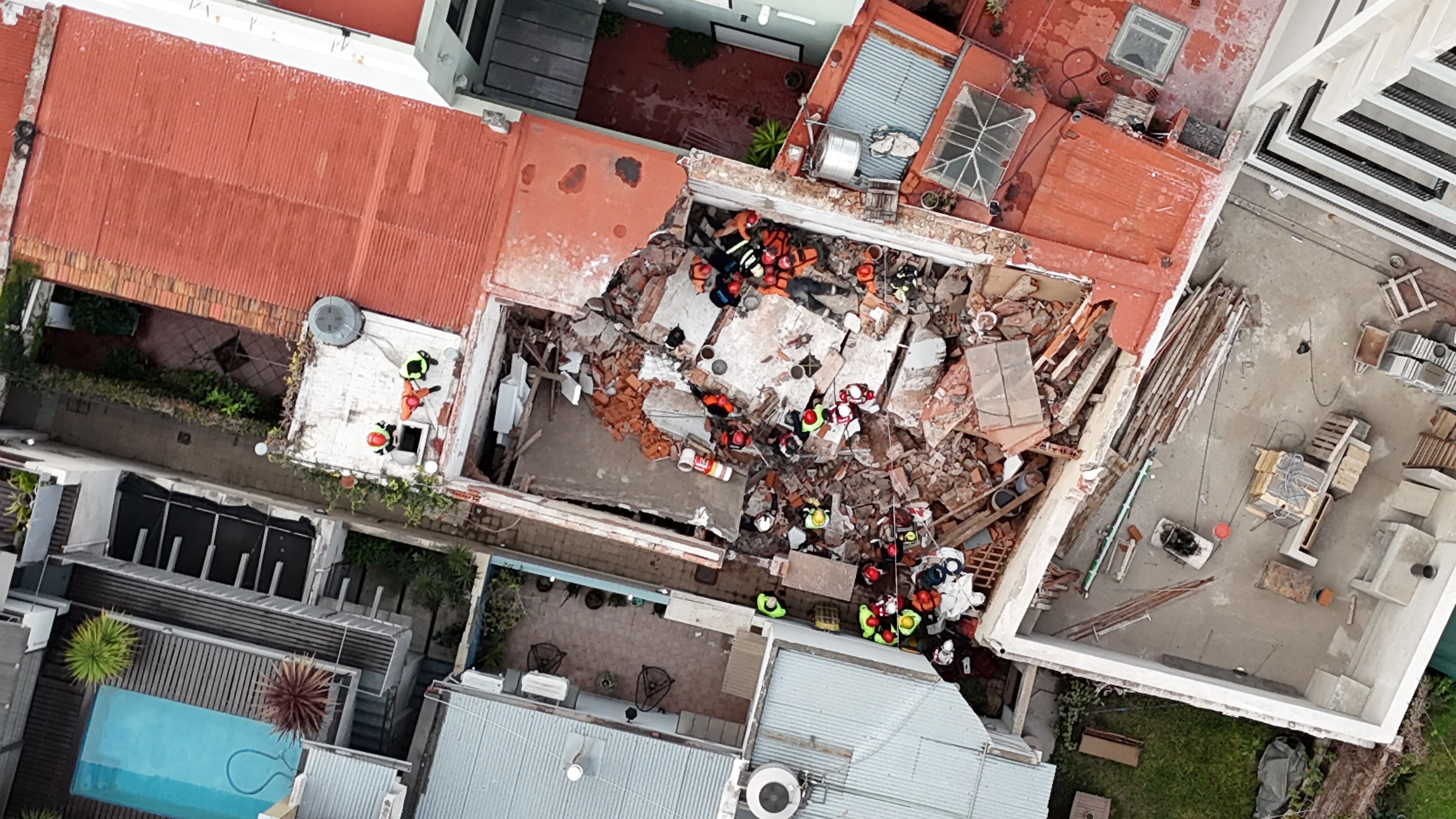 DRONE - Derrumbe obra en construcción en Belgrano