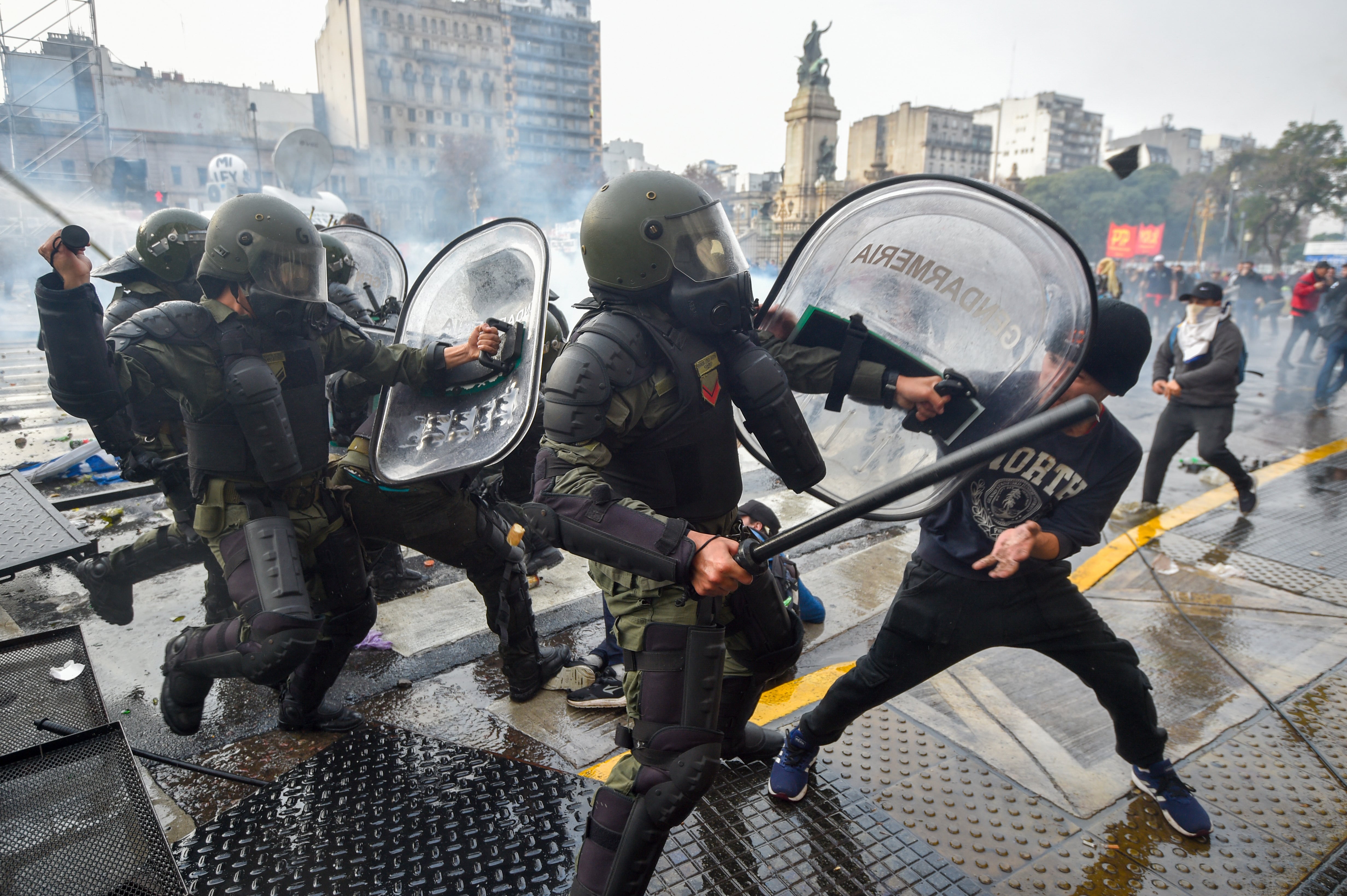 La Oficina del Presidente felicitó a las fuerzas de seguridad por el operativo en el Congreso (Foto: AP/Gustavo Garello)