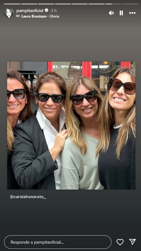 Pampita con sus amigas recién llegada a Chile (Instagram)