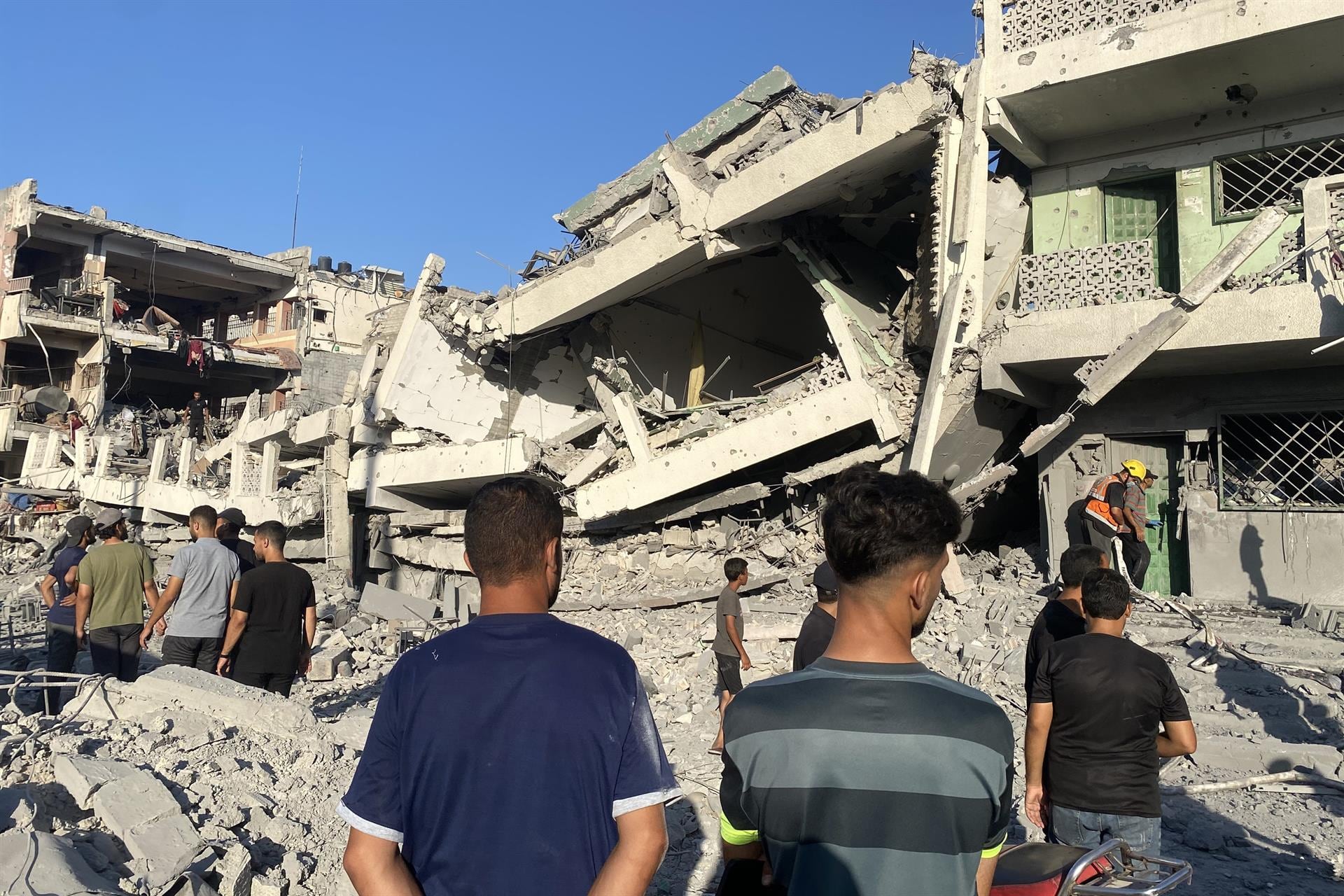 Muere un alto cargo de un ministerio de Gaza en un bombardeo de Israel contra una escuela en la Franja