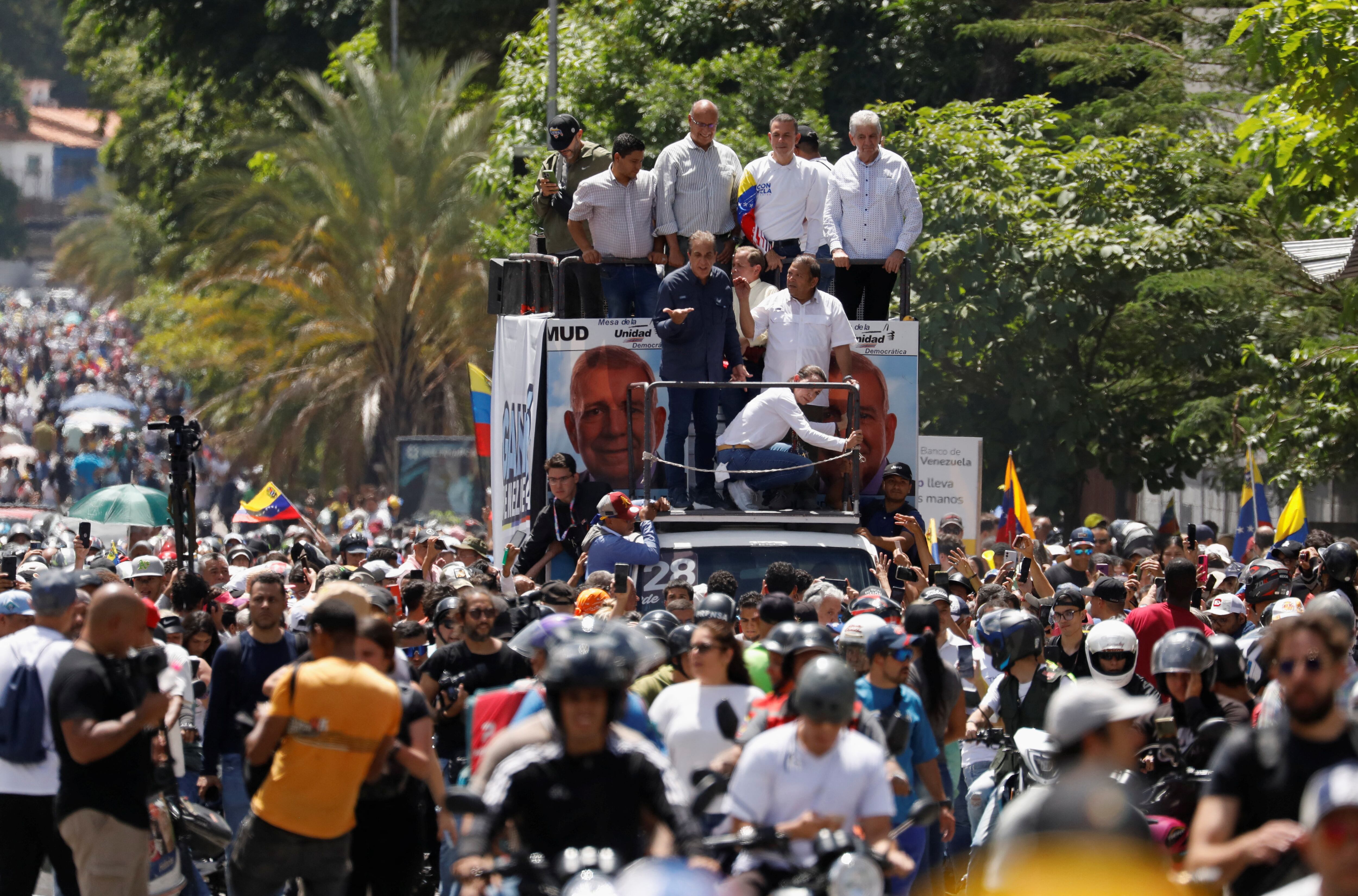 Entre gritos de “libertad”, Machado destacó la fuerza de los ciudadanos que salieron a las calles a pesar de la represión contra las manifestaciones (REUTERS/Leonardo Fernandez Viloria)