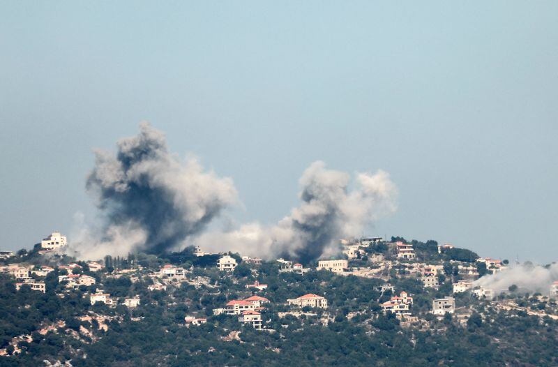 El humo ondea sobre el sur del Líbano (REUTERS/Karamallah Daher)