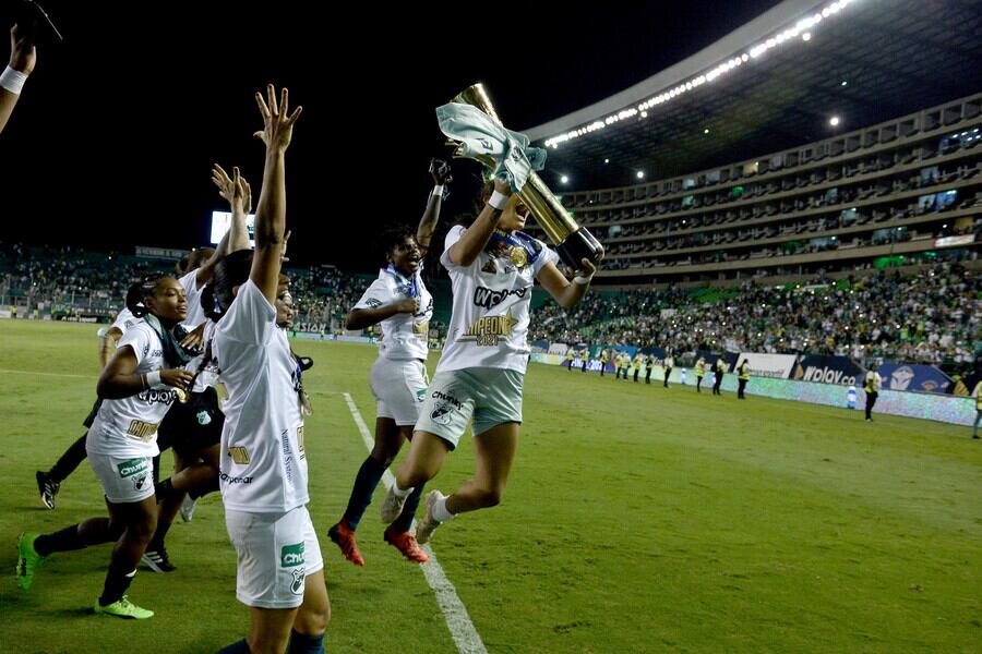 El conjunto azucarero se consagró por primera vez en la historia ante el mismo rival: Independiente Santa Fe-crédito Colprensa/Dimayor