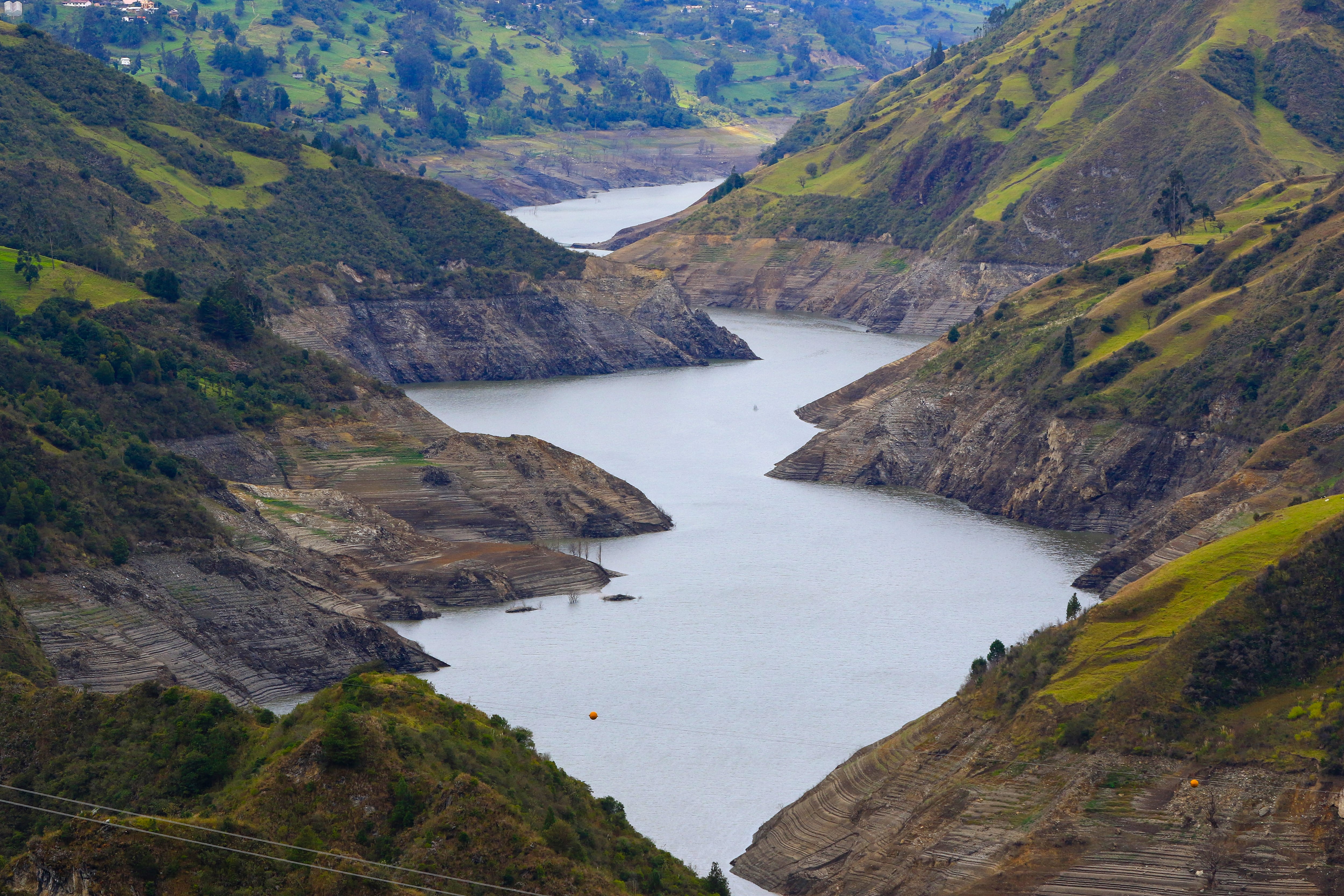 El Gobierno de Ecuador decreta toque de queda en seis provincias durante apagón nacional