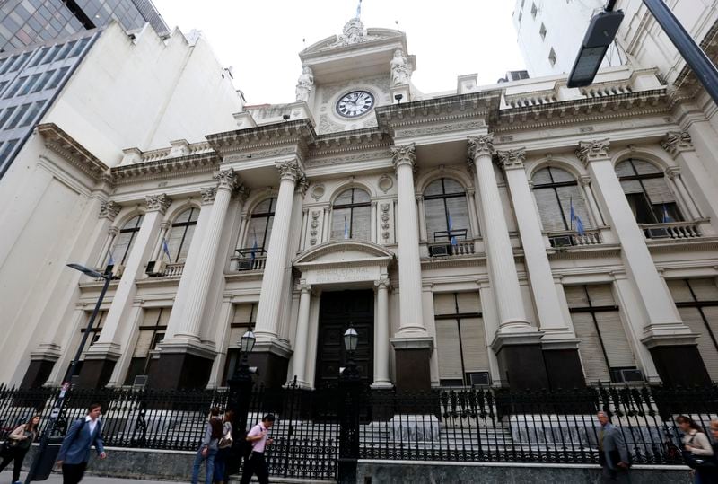 En junio el Banco Central dejó de comprar dólares (Reuters)