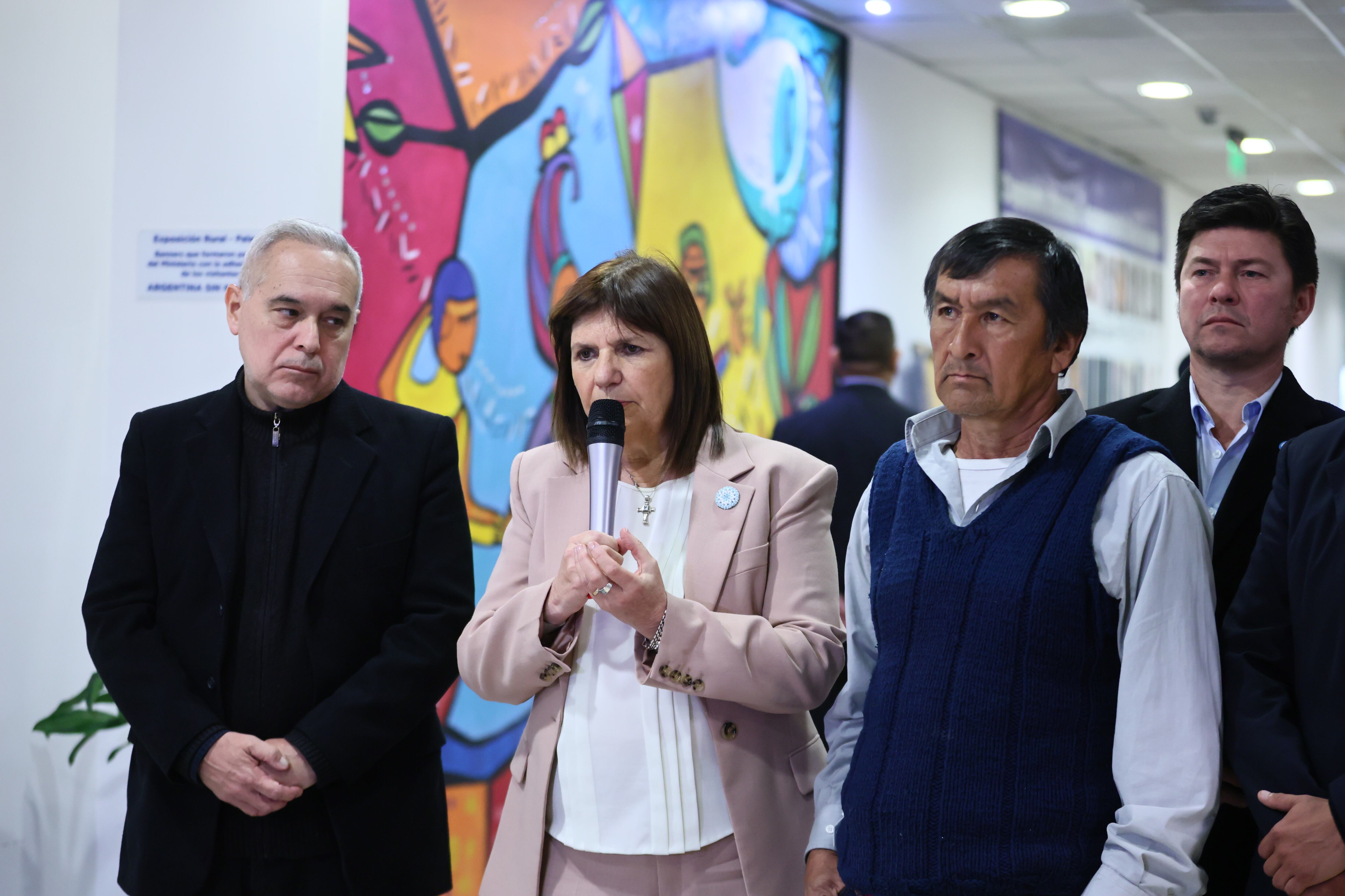 Patricia Bullrich recibe al padre de Loan en el Ministerio de Seguridad