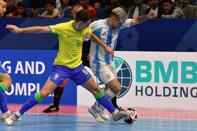 Argentina vs Brasil en la final del Mundial de futsal