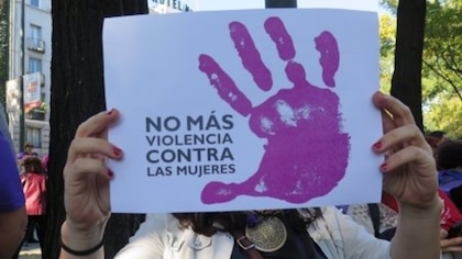 Cuál es la condena de cárcel mínima por un delito de violencia de género en España