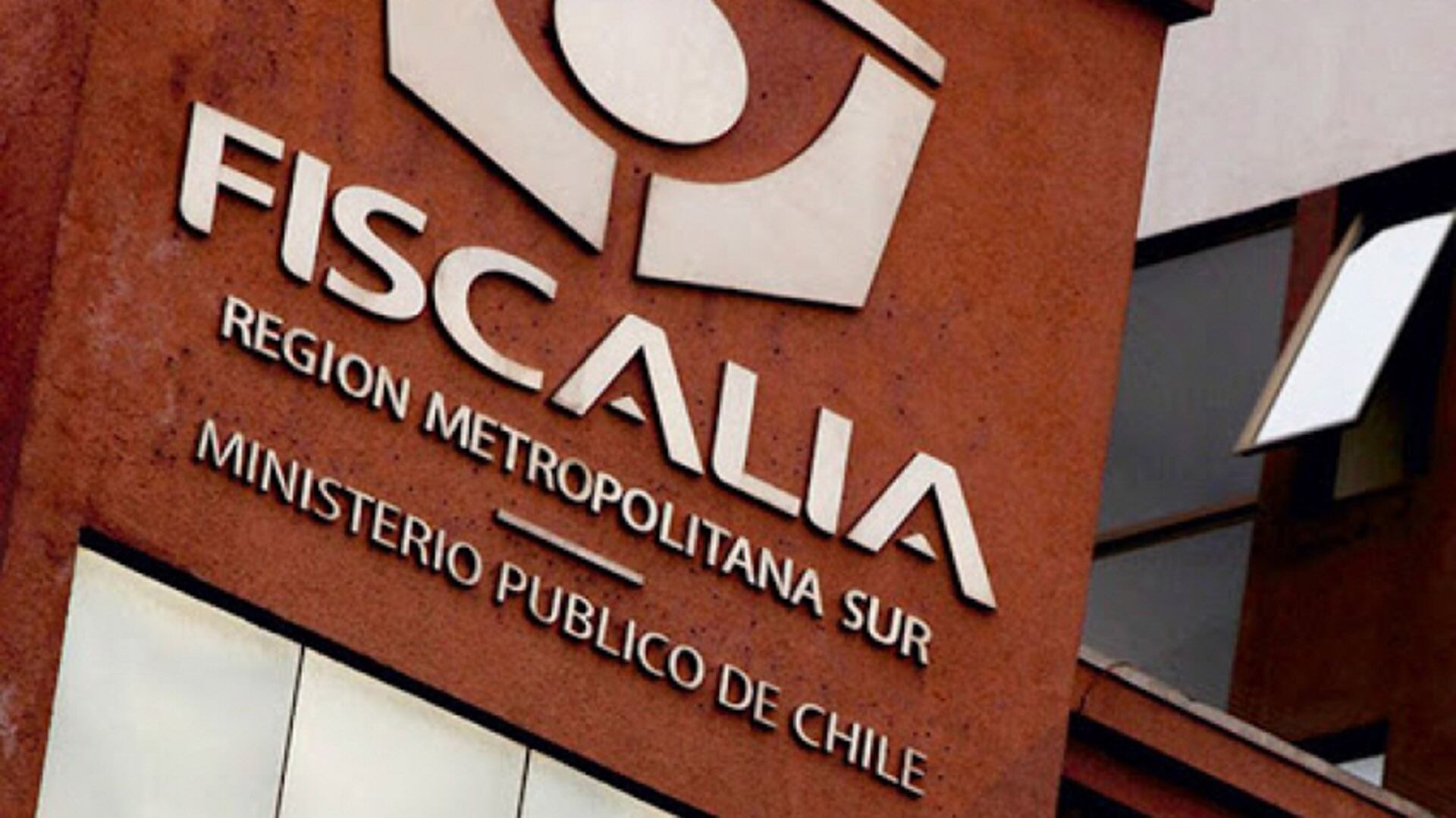 Fiscal en fiesta clandestina en Chile