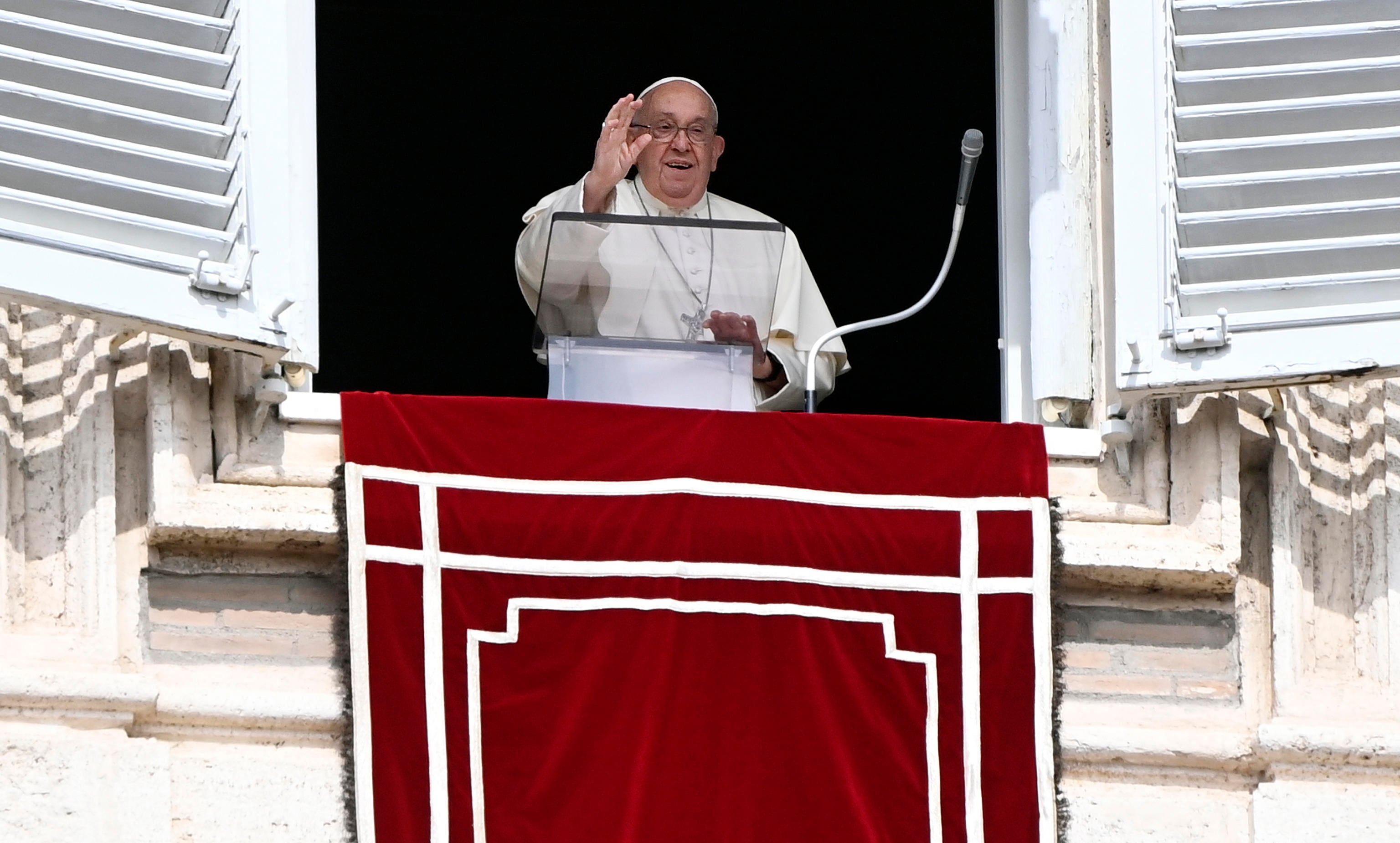 El papa cancela su agenda de hoy por gripe como precaución ante próximo viaje