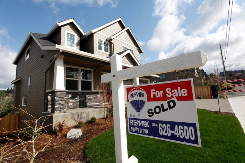 Las ventas de viviendas de lujo aumentaron ligeramente, mientras que las ventas de viviendas normales cayeron más del 3% en el segundo trimestre. (REUTERS/Steve Dipaola.)