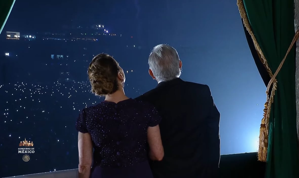 Así fue el vestido de Beatriz Gutiérrez Müller. (Captura de pantalla)