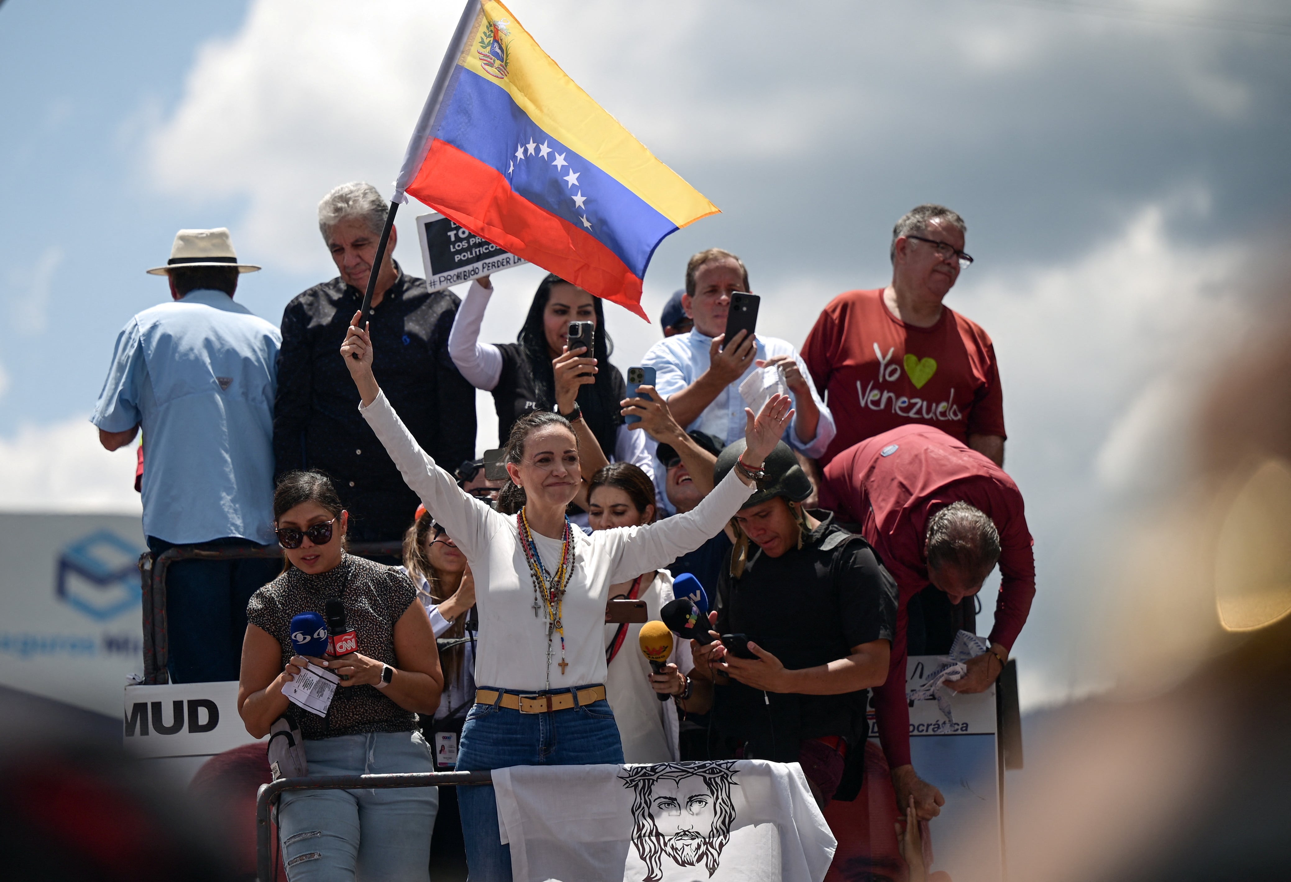 La líder opositora María Corina Machado encabezó la marcha en Caracas (REUTERS/Gaby Oraa)