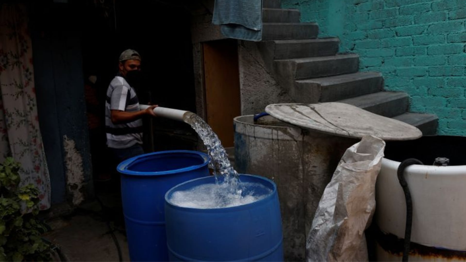 Algunas medidas como reciclar el agua con la que se lavan vegetales serán necesarias. (REUTERS/Carlos Jasso).