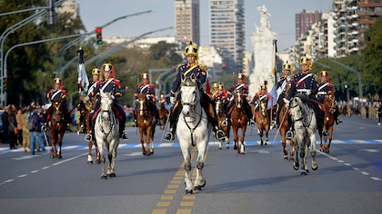 Desfile militar del 9 de Julio: detalles del masivo despliegue del Ejército, la Armada y la Fuerza Aérea