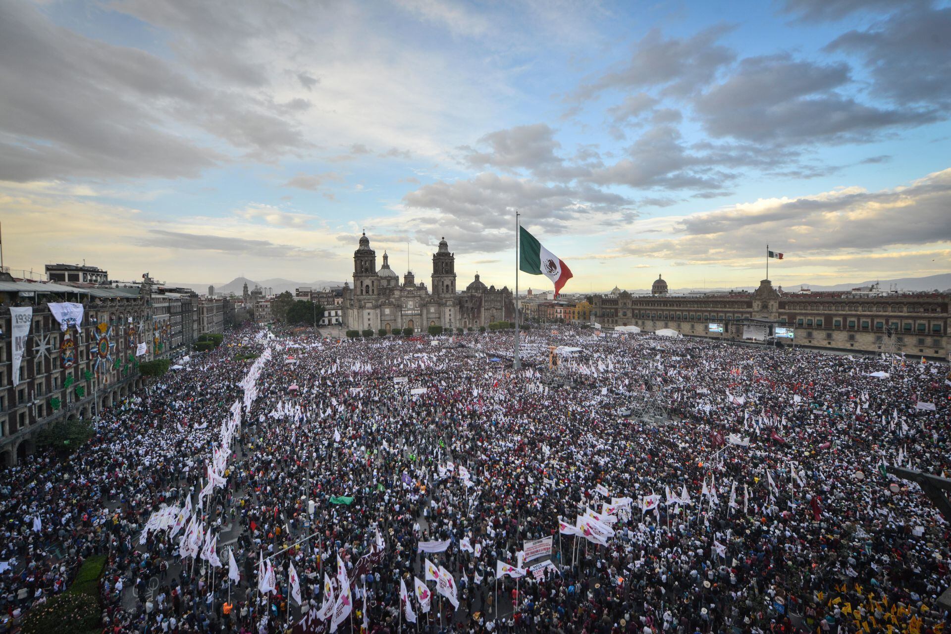 Ceremonia del "Mensaje a la Nación" por parte de Andrés Manuel López Obrador, presidente de México, a tres años de su toma de protesta.