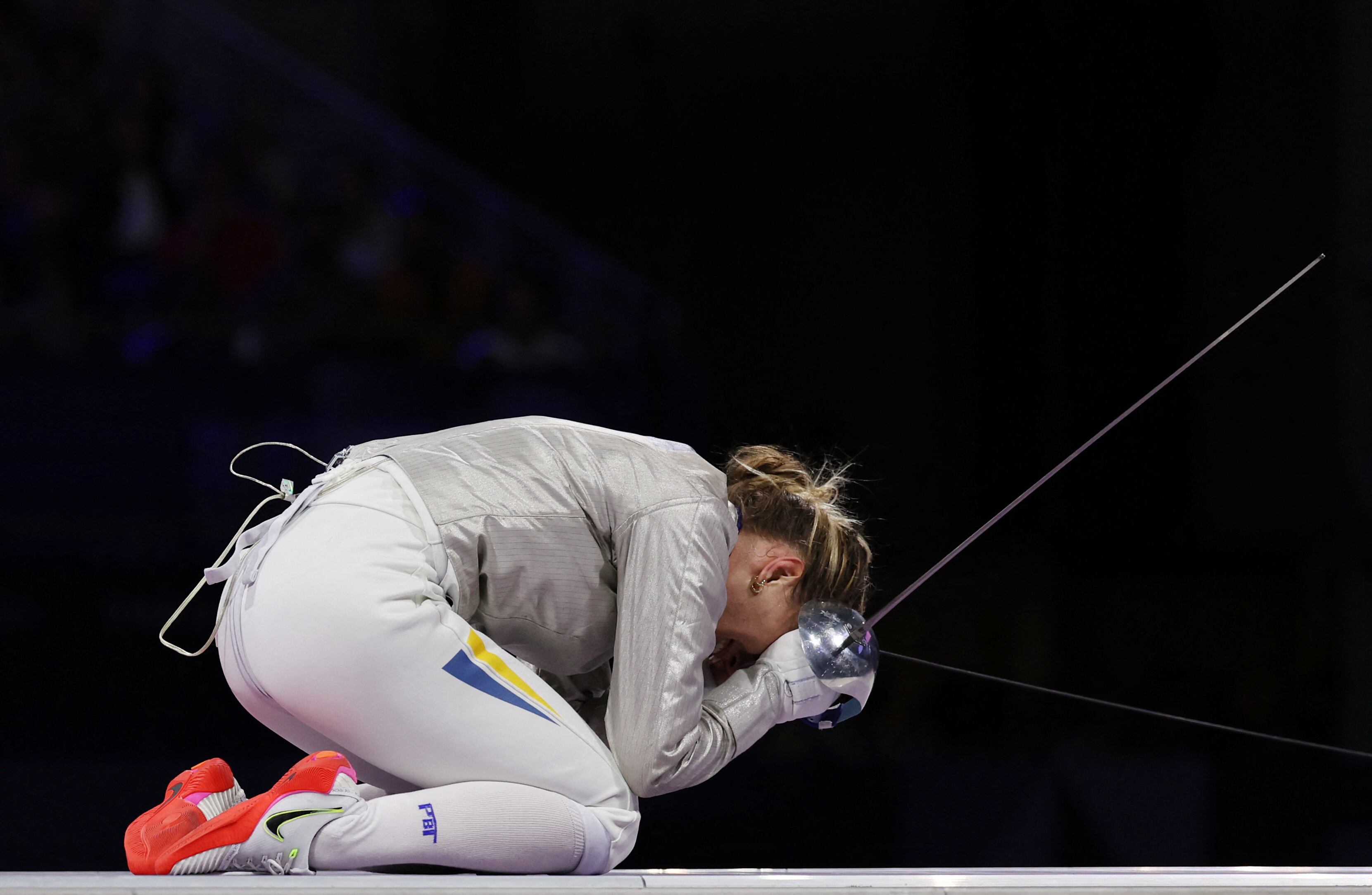 La reacción de Olga Kharlan tras ganar la medalla de bronce en París (REUTERS/Maye-E Wong)