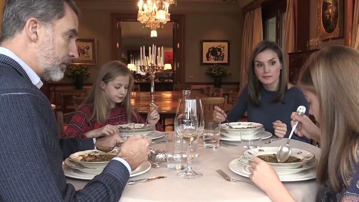 El comedor del Pabellón del Príncipe fue mostrado en el vídeo compartido con motivo del 50 cumpleaños del Rey. (Casa Real)