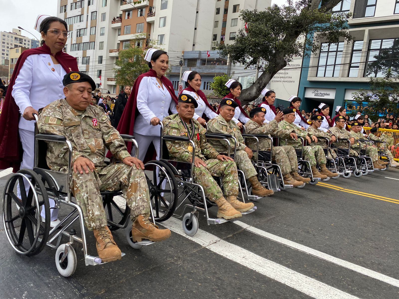 Gran desfile y Parada Militar en Perú por Fiestas Patrias | Infobae Perú / Clara Giraldo - Ricardo Mc Cubbin