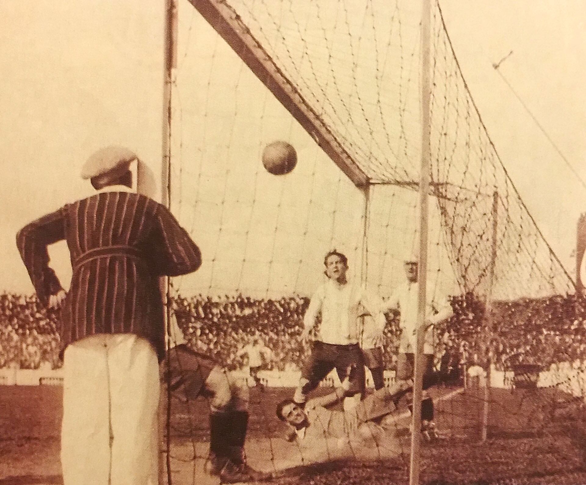 100 años del primer gol olímpico