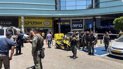 Un ataque con cuchillo en el norte de Israel dejó dos heridos graves: el agresor fue abatido