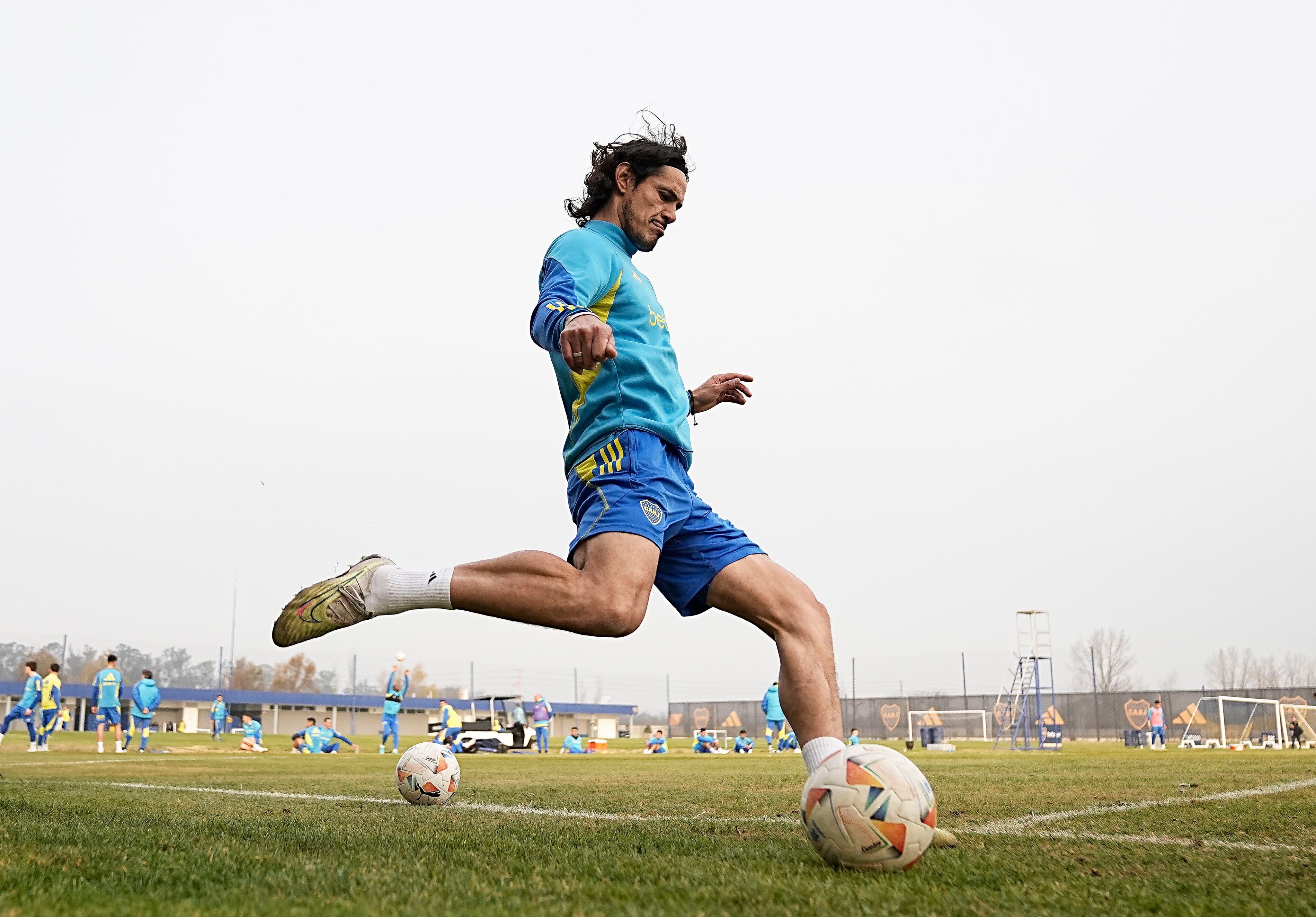 Edinson Cavani entrenamiento de Boca