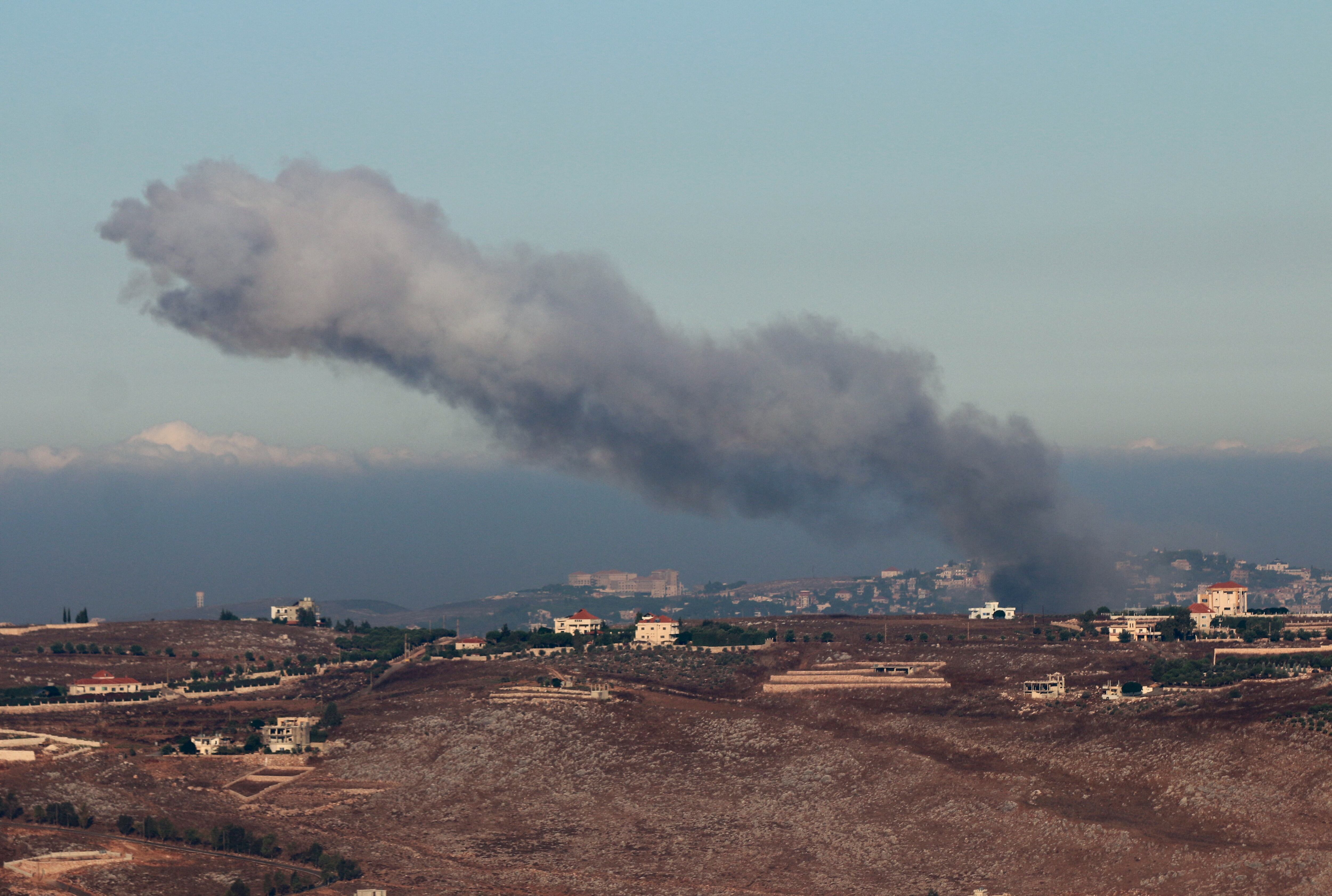 El ejército israelí anunció anteriormente la movilización de dos brigadas de reserva y su despliegue en el norte del país, para “continuar el combate” contra Hezbollah (REUTERS/Karamallah Daher)