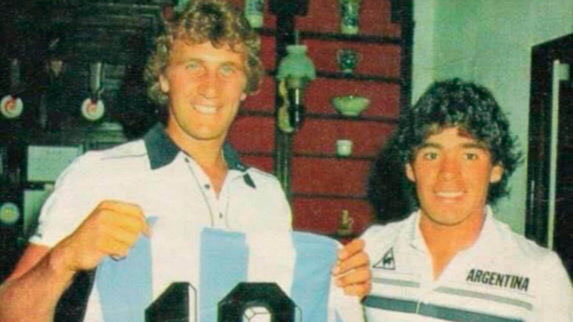 Jean Marie Pffaf con Maradona