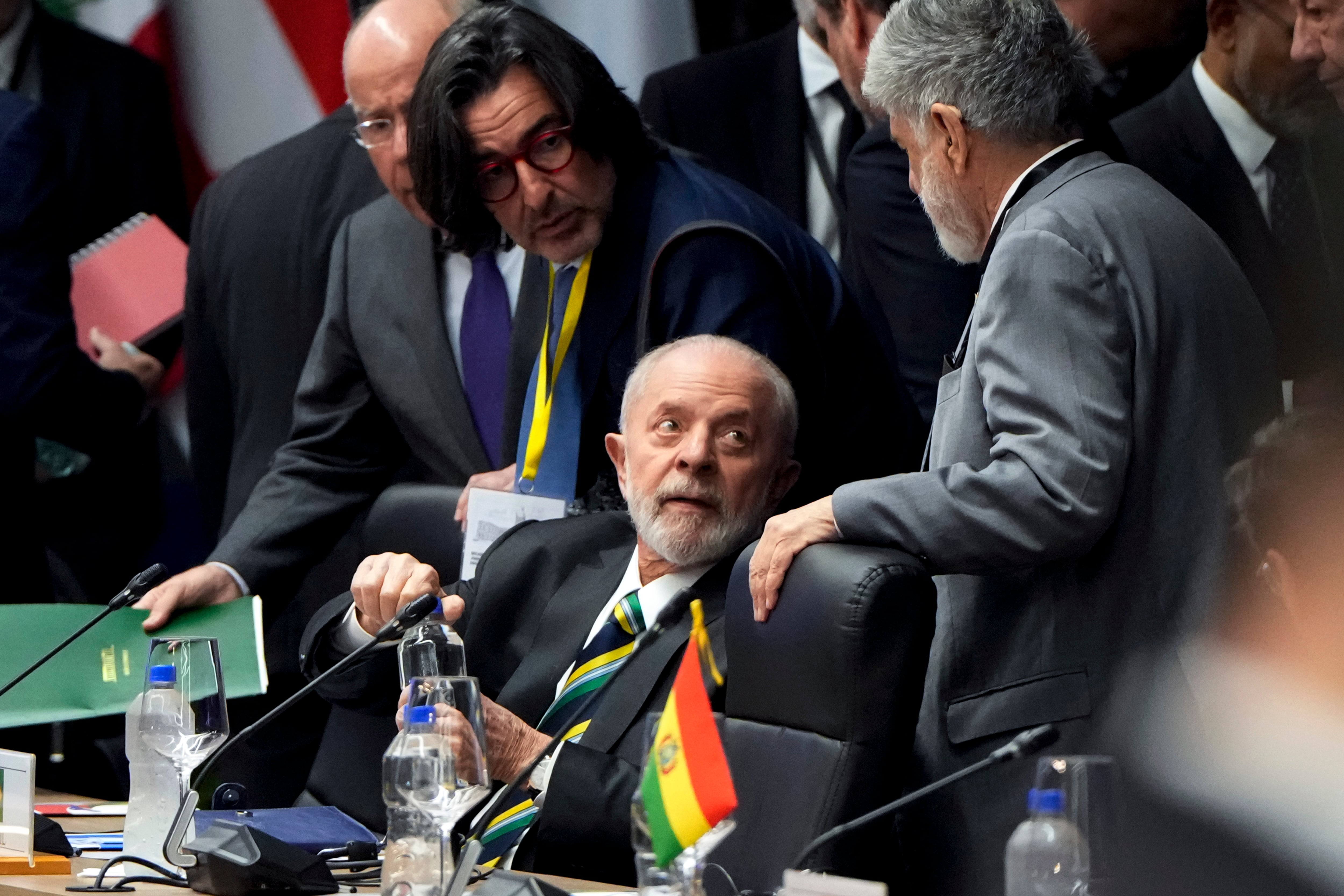 El presidente de Brasil, Luiz Inácio Lula da Silva, asiste a la 64 Cumbre del Mercosur en Asunción, Paraguay, el lunes 8 de julio de 2024. (AP Foto/Jorge Saenz)