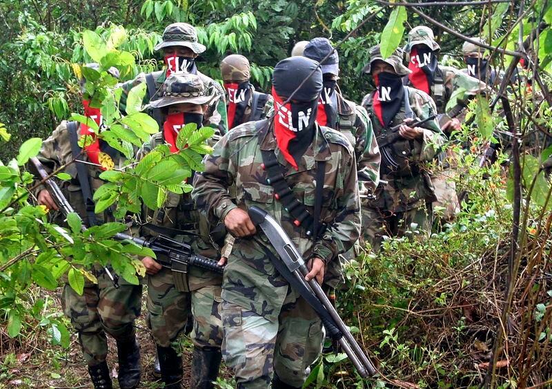 El ELN aseguró que sí se defenderá de acciones militares que, supuestamente, están coordinadas entre las Fuerzas Militares y el Clan del Golfo y disidencias de las Farc - crédito Albeiro Lopera/REUTERS