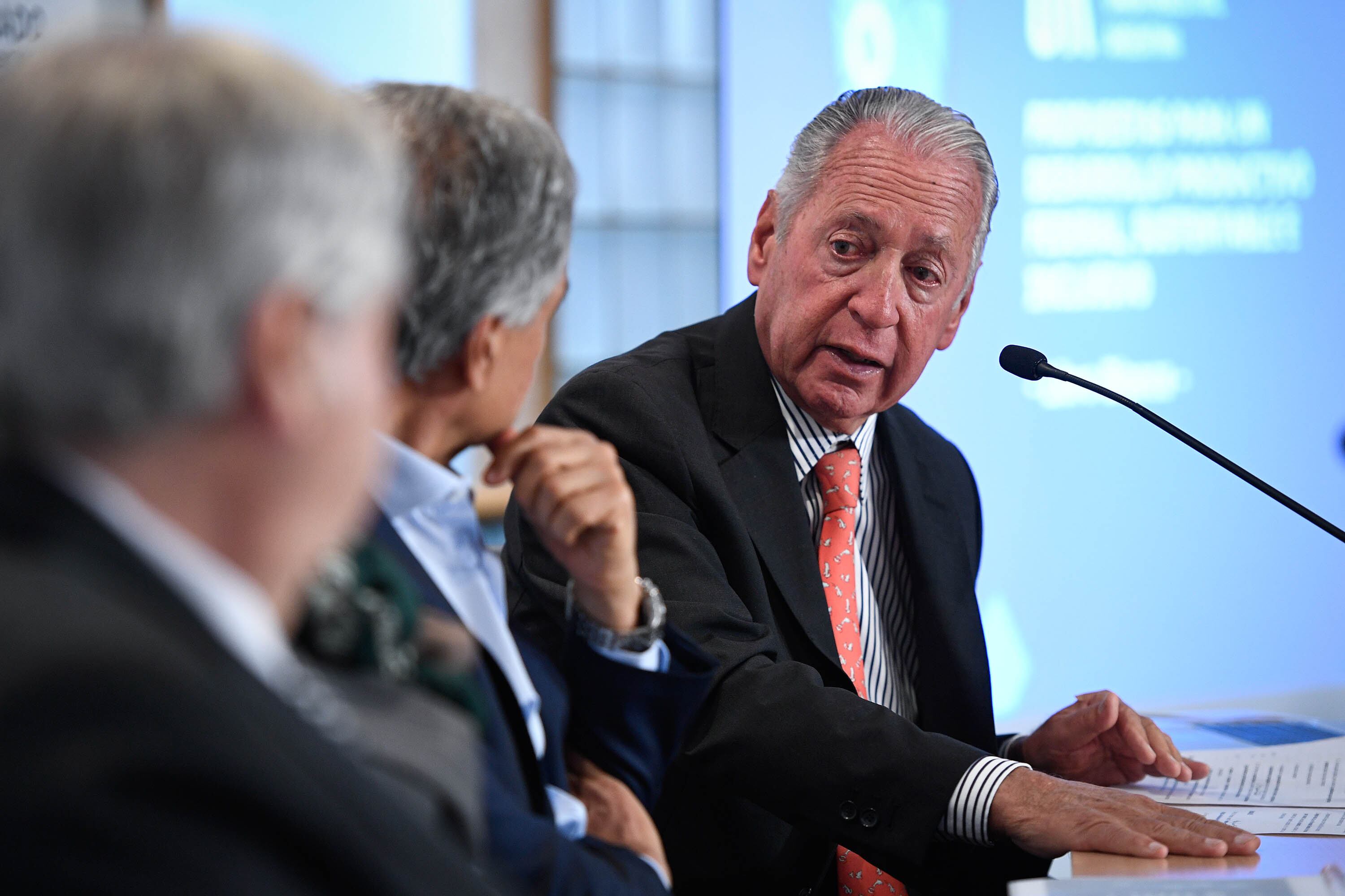 Reunión Plenaria de las Comisiónes de Industria y Comercio y de Economías Regionales con la presencia del Presidente de la UIA, Daniel Funes de Rioja, en el Salón Auditorio del Senado