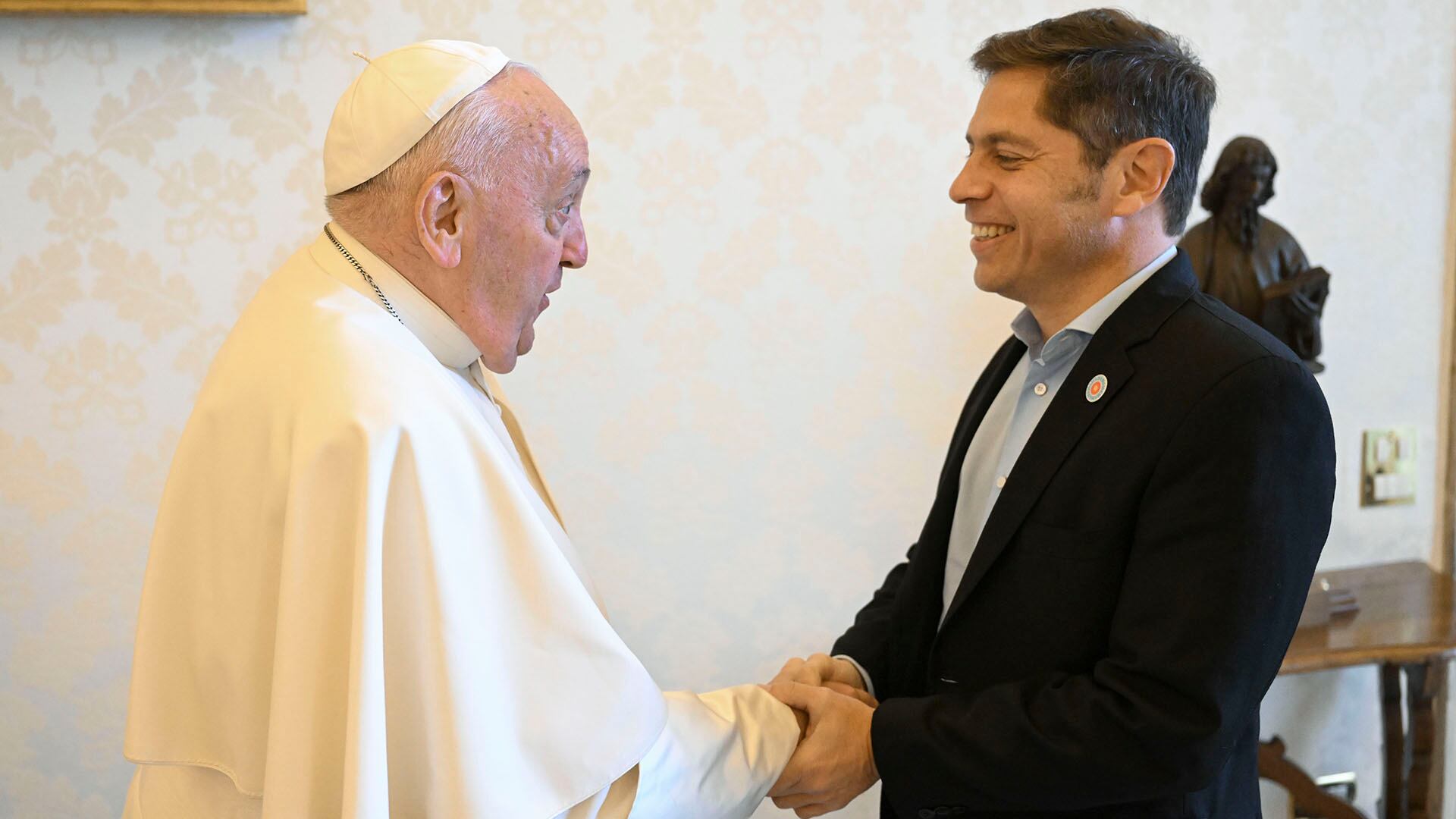 El papa Francisco recibió a Axel Kicillof en el Vaticano